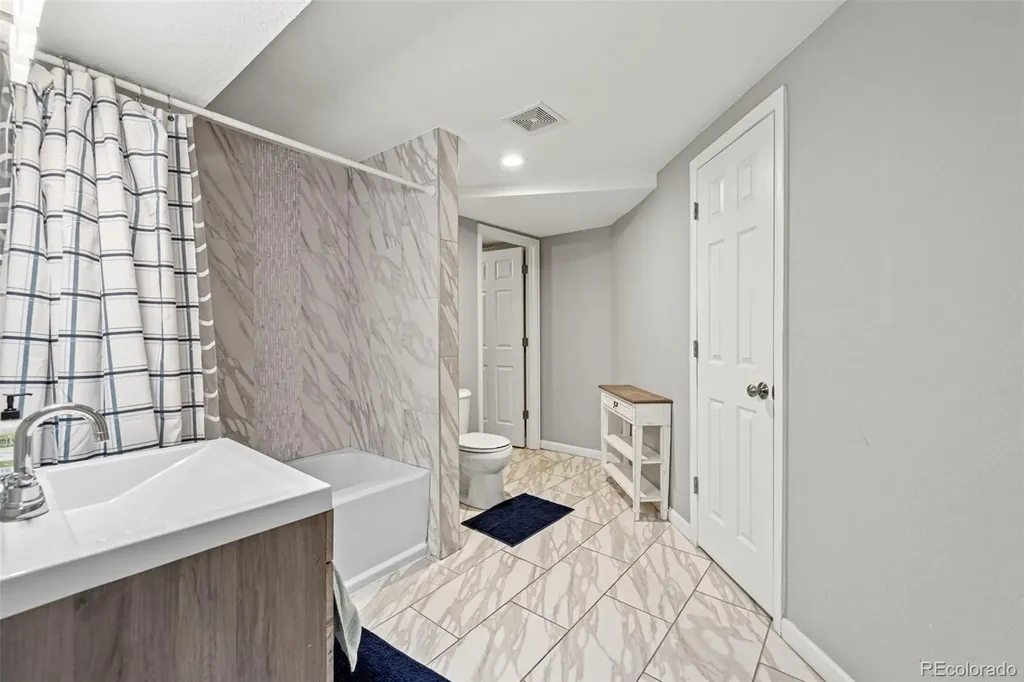 6902 S Lamar Street Littleton CO 80128