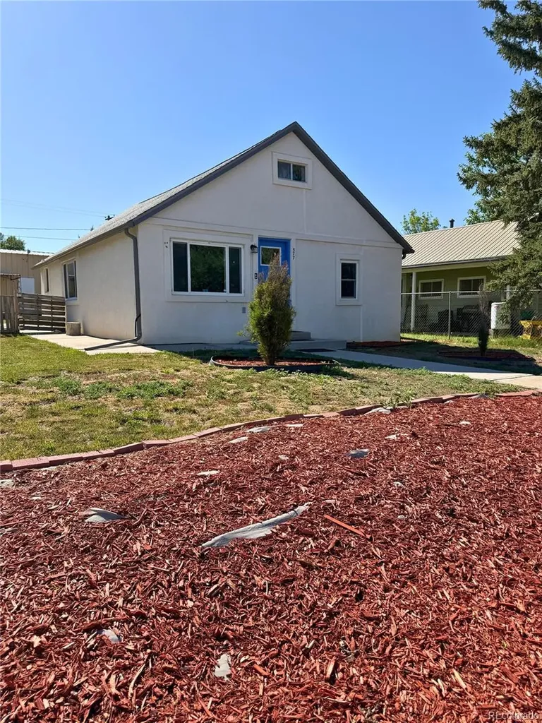 577 H Avenue Limon CO 80828