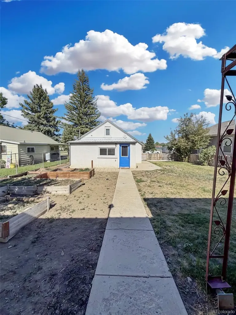 577 H Avenue Limon CO 80828