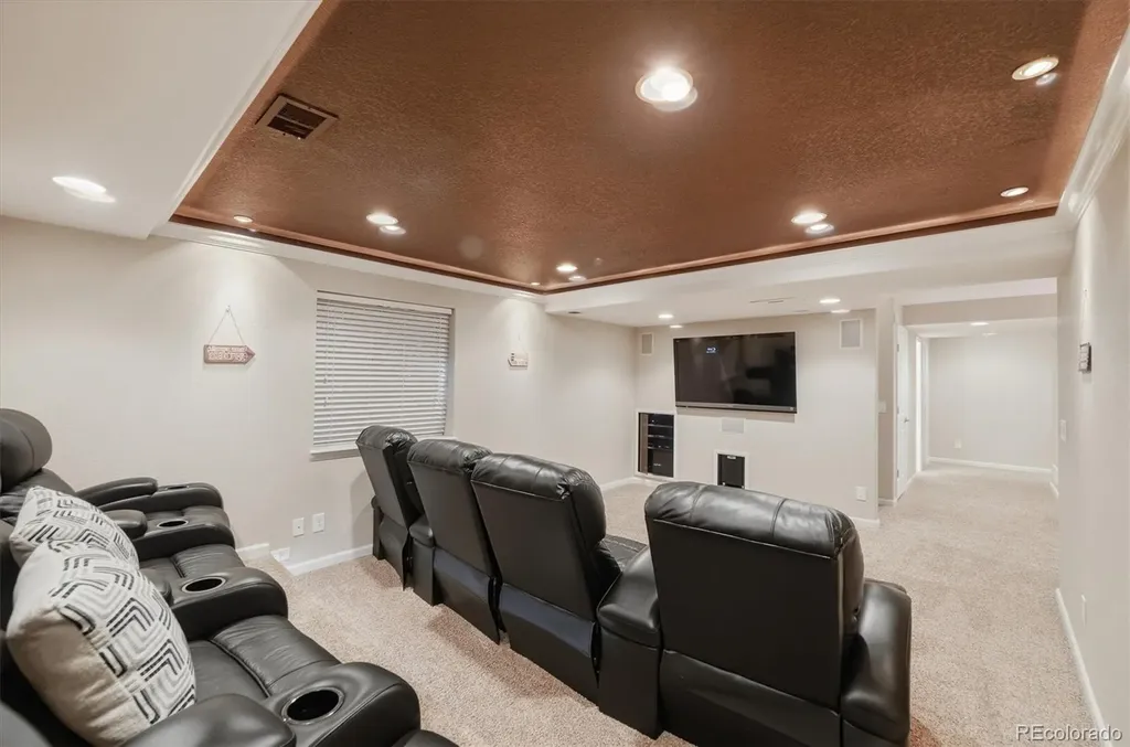 8354 Hackamore Road Littleton CO 80125