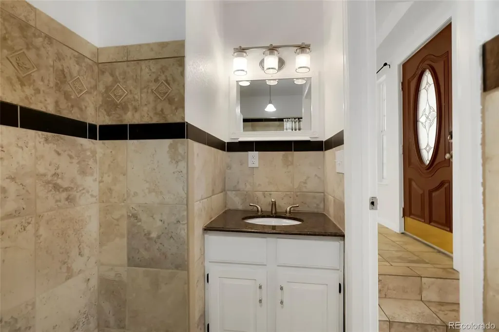 10694 E Asbury Avenue Aurora CO 80014