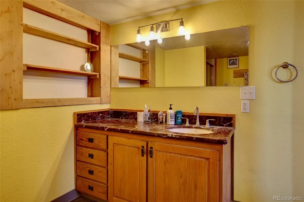26132 Hammond Avenue Moffat CO 81143