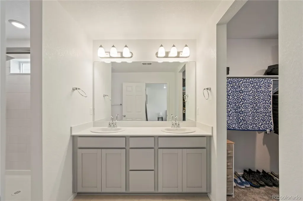20941 E 60th Avenue Aurora CO 80019