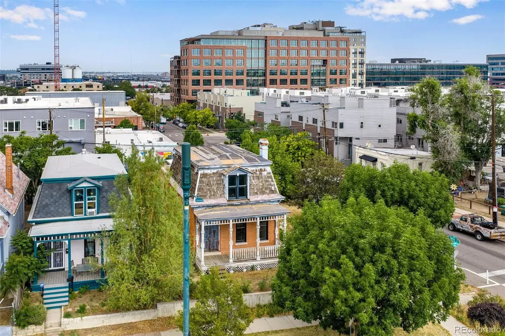 3361 Lawrence Street Denver CO 80205