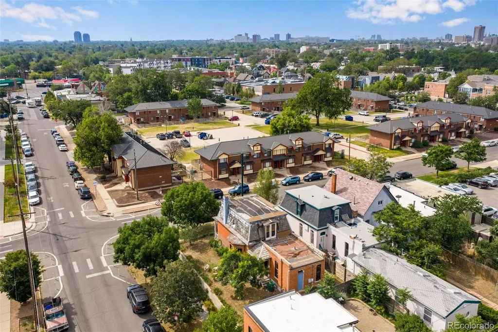 3361 Lawrence Street Denver CO 80205