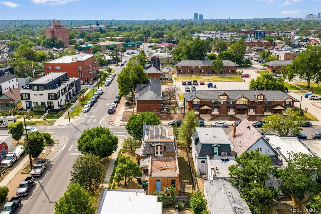 3361 Lawrence Street Denver CO 80205