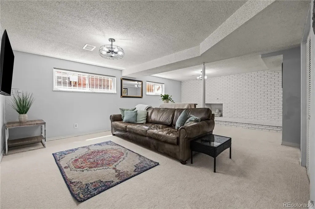 2951 S Downing Street Englewood CO 80113