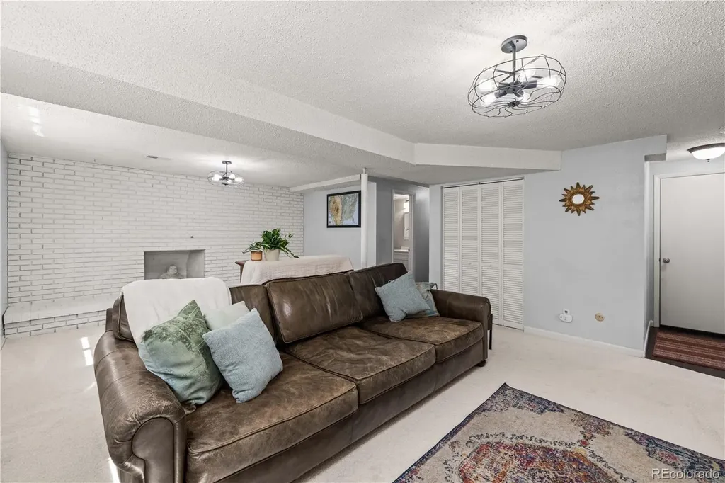2951 S Downing Street Englewood CO 80113