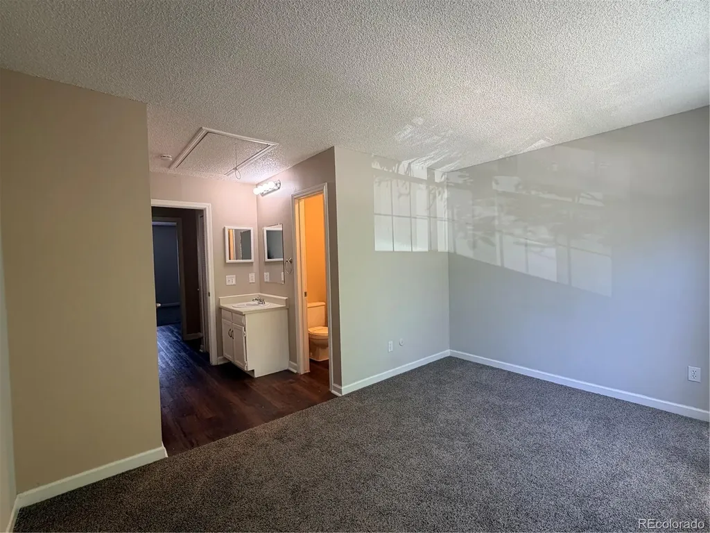 1731 S Blackhawk Way Aurora CO 80012
