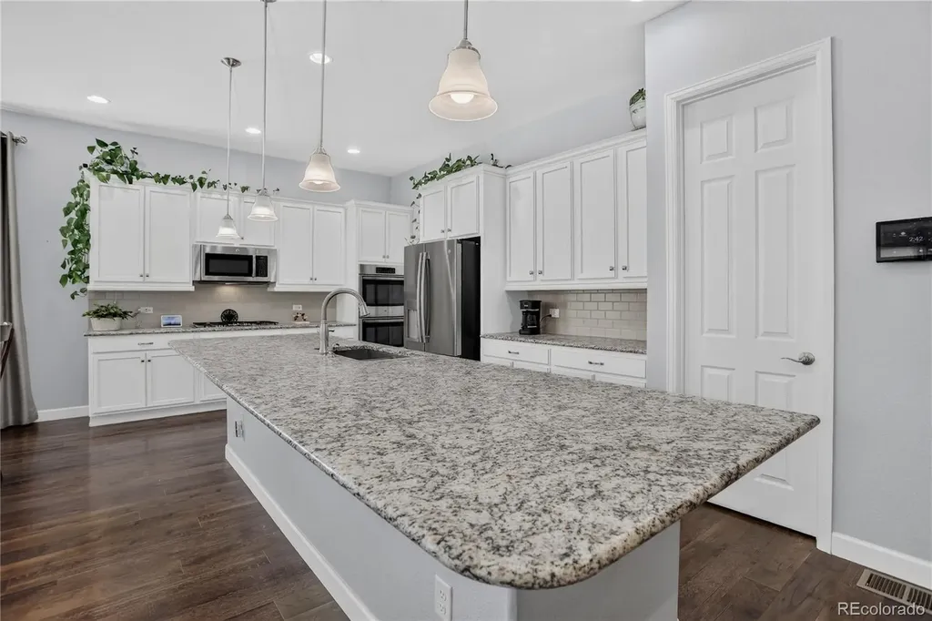 9828 Eagle River Street Littleton CO 80125