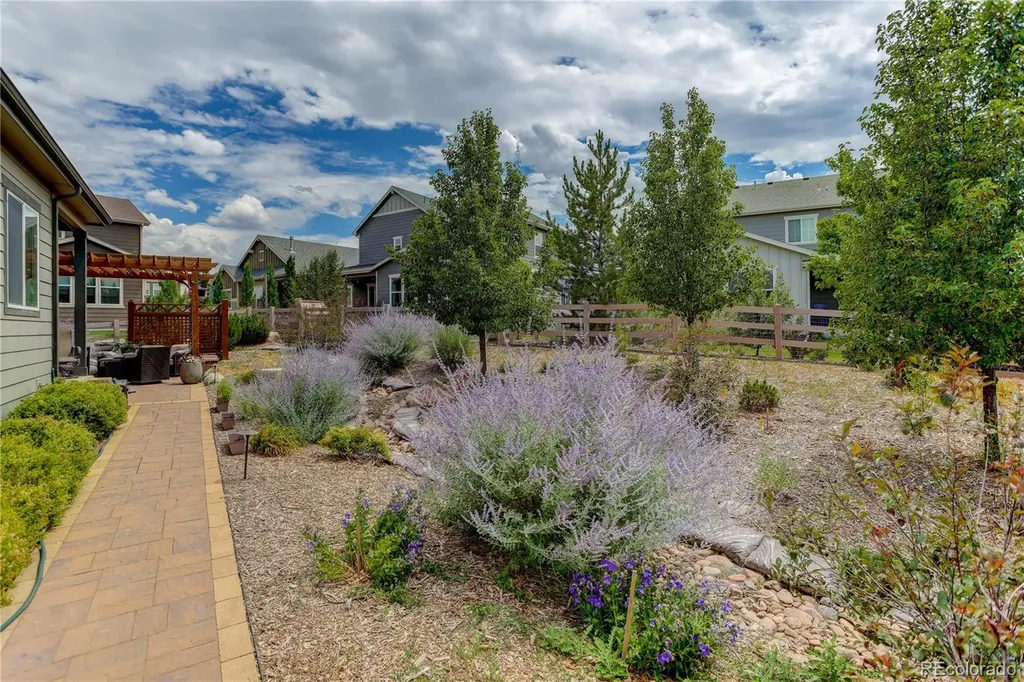 9828 Eagle River Street Littleton CO 80125