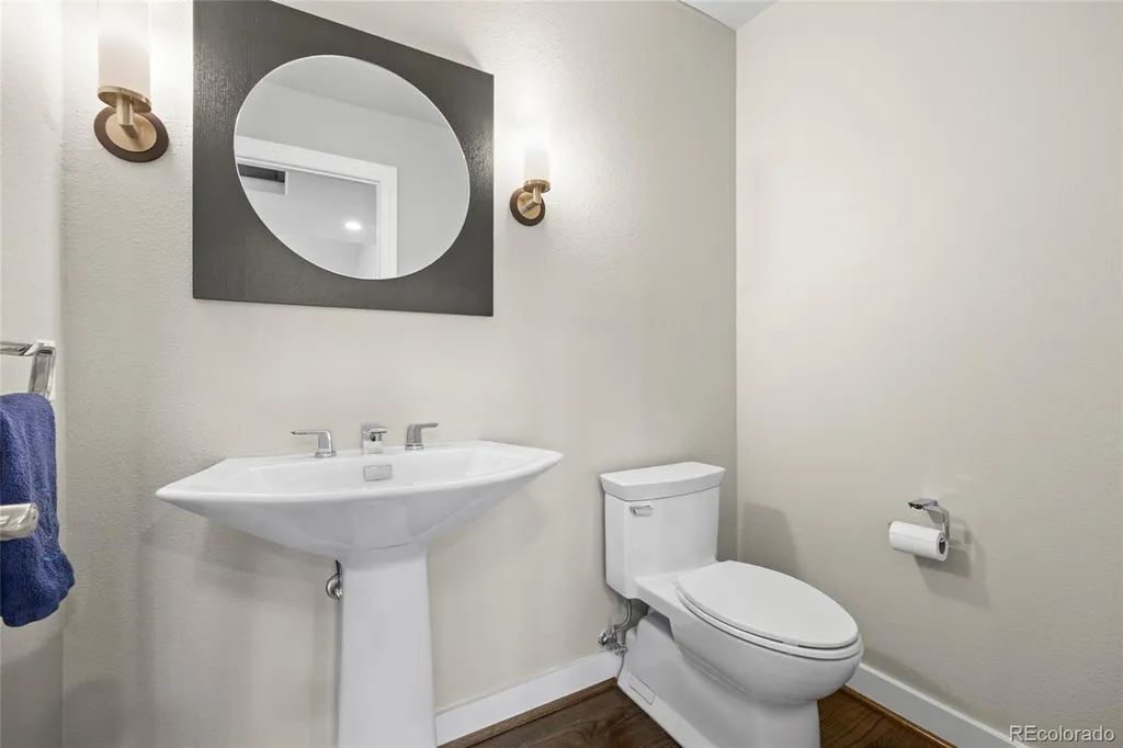 7170 S Espana Way Aurora CO 80016