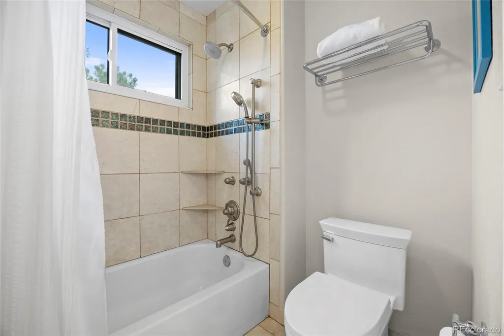 7170 S Espana Way Aurora CO 80016