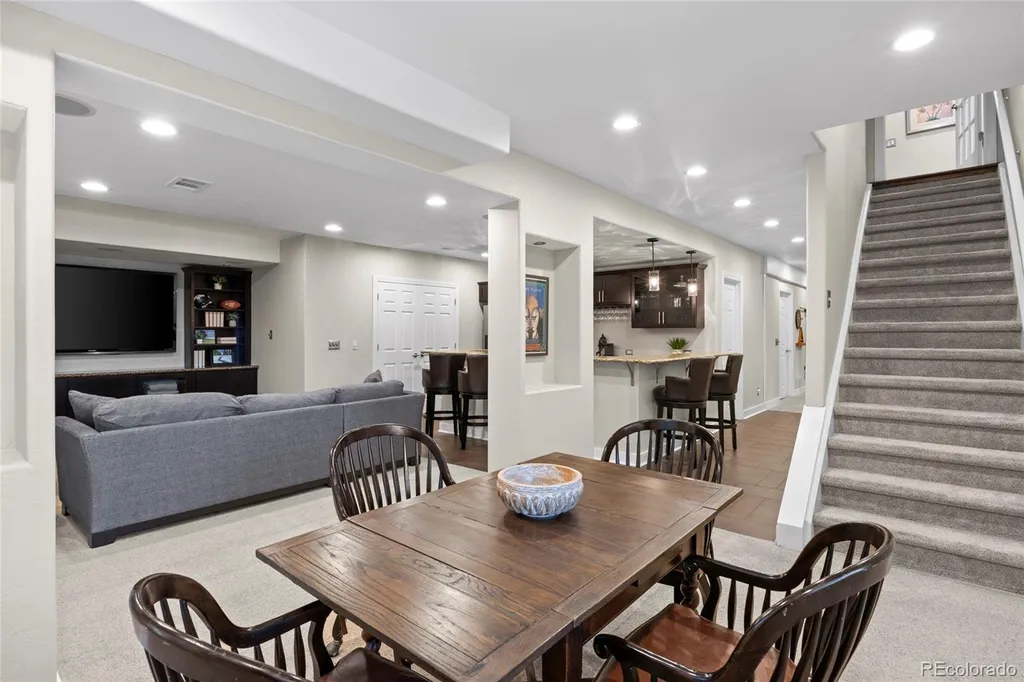 7170 S Espana Way Aurora CO 80016