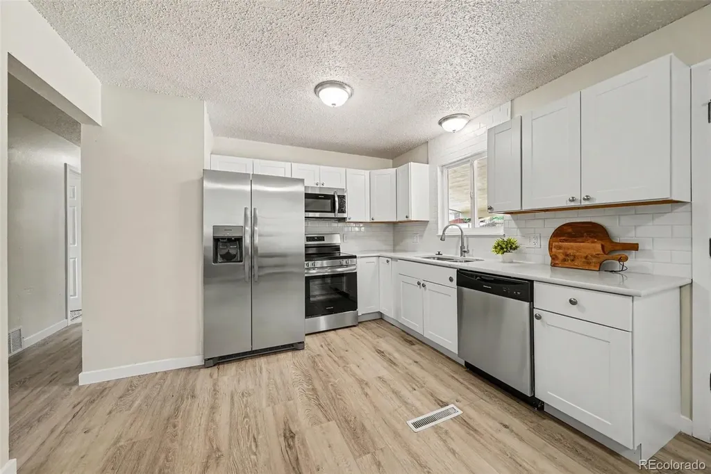 2122 Doniphan Drive Colorado Springs CO 80910