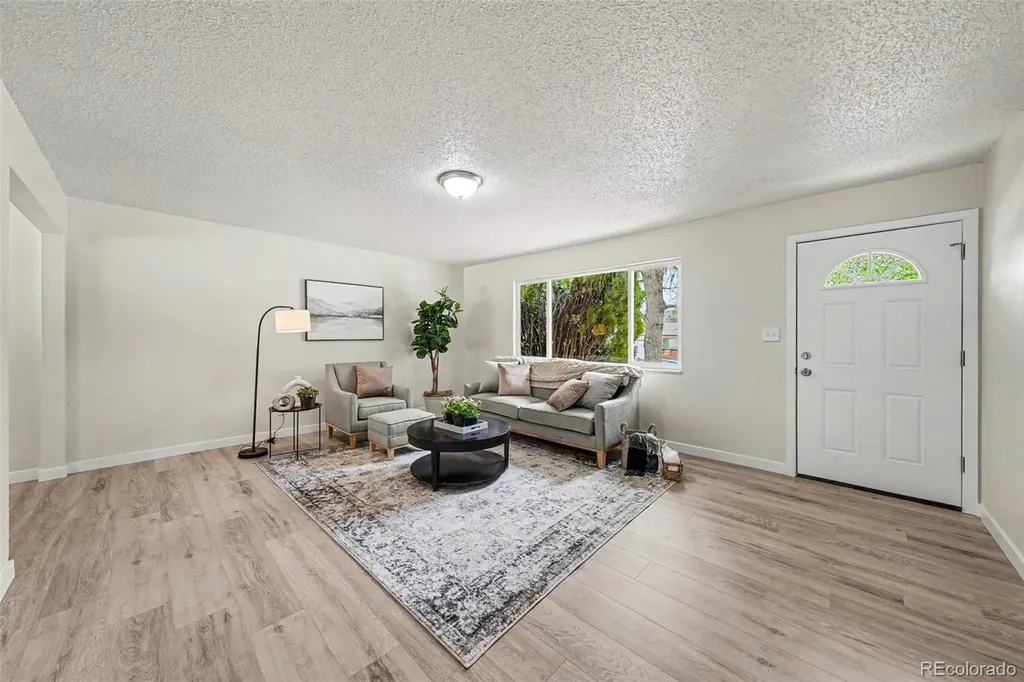 2122 Doniphan Drive Colorado Springs CO 80910