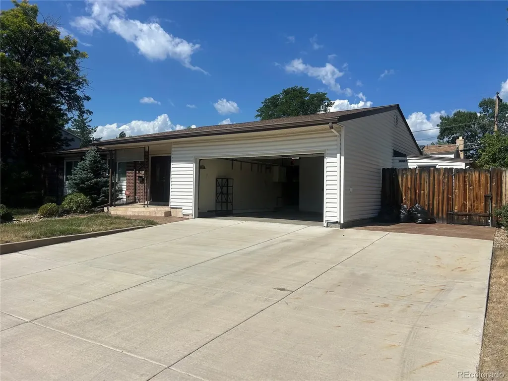 6037 Quail Court Arvada CO 80004