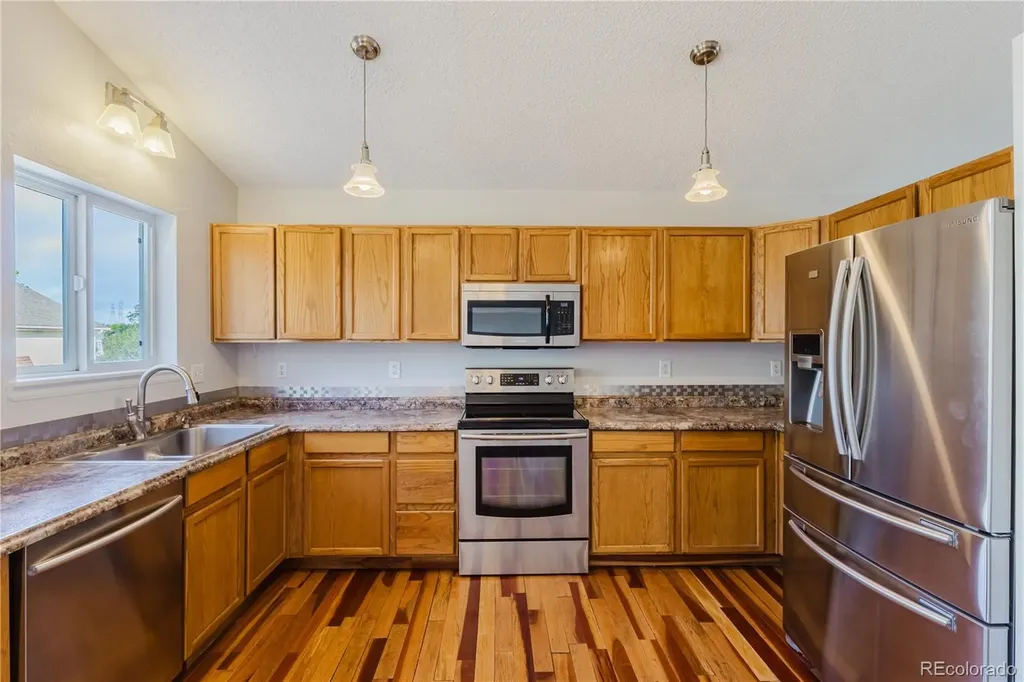 2180 S Uravan Street Aurora CO 80013