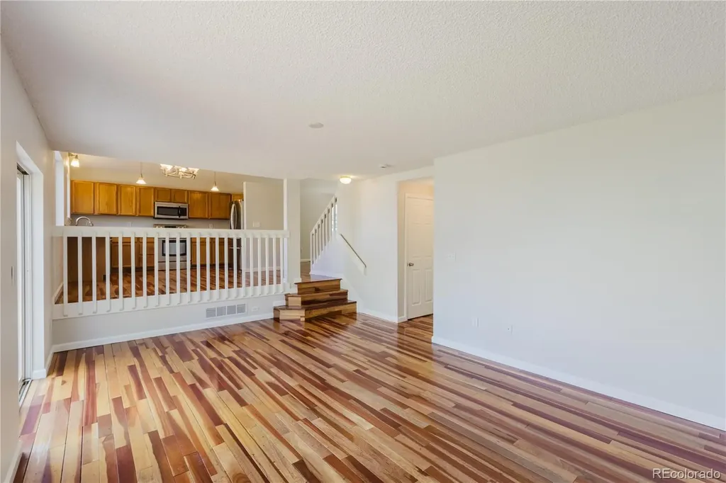 2180 S Uravan Street Aurora CO 80013