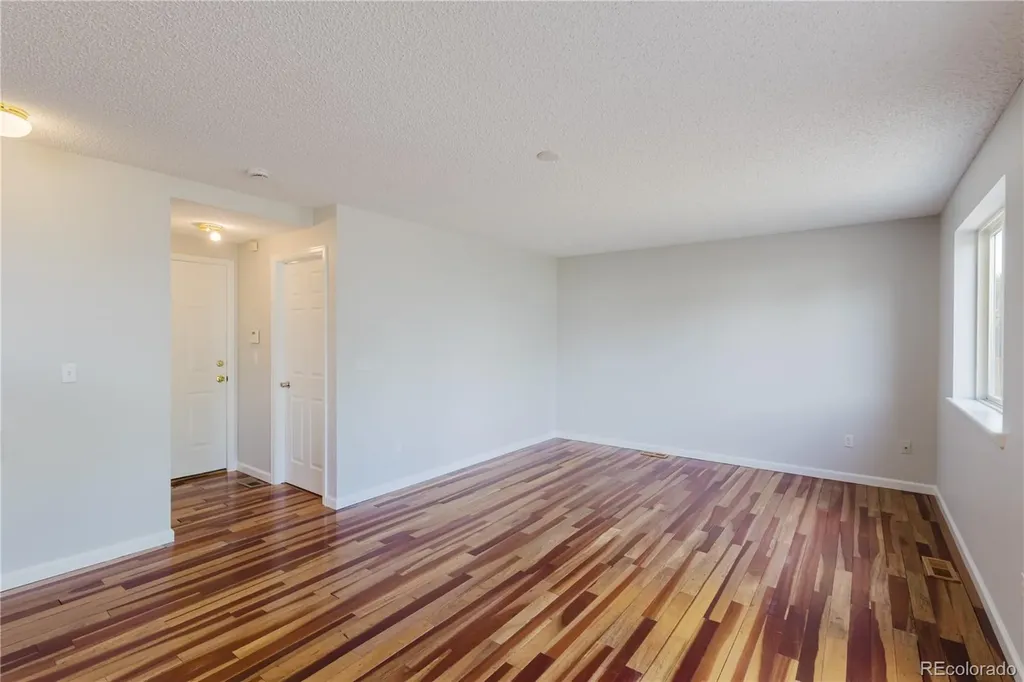 2180 S Uravan Street Aurora CO 80013