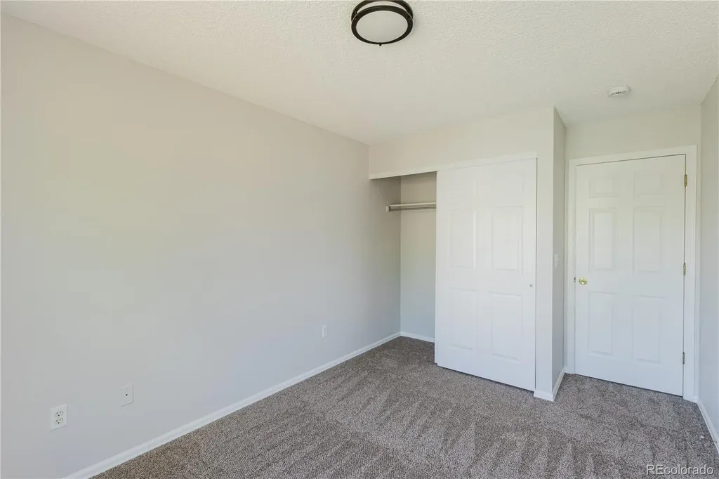 2180 S Uravan Street Aurora CO 80013