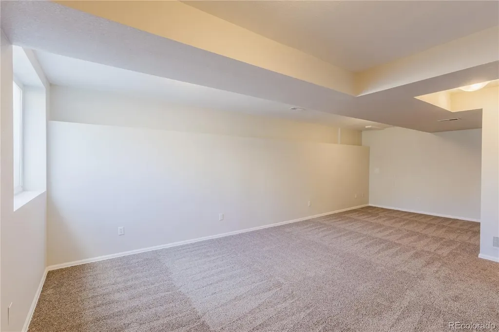 2180 S Uravan Street Aurora CO 80013