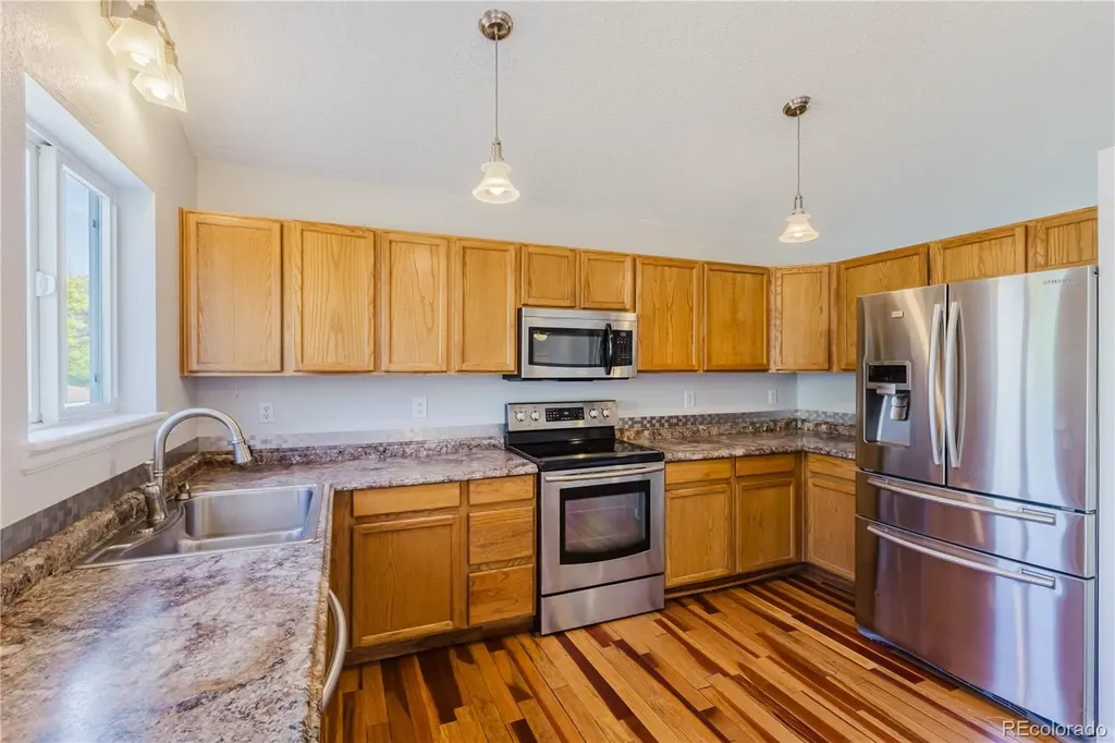 2180 S Uravan Street Aurora CO 80013