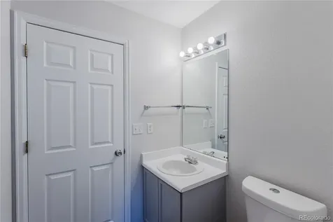 2180 S Uravan Street Aurora CO 80013