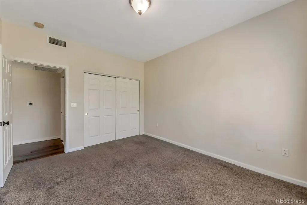 5435 S Dover Street Littleton CO 80123