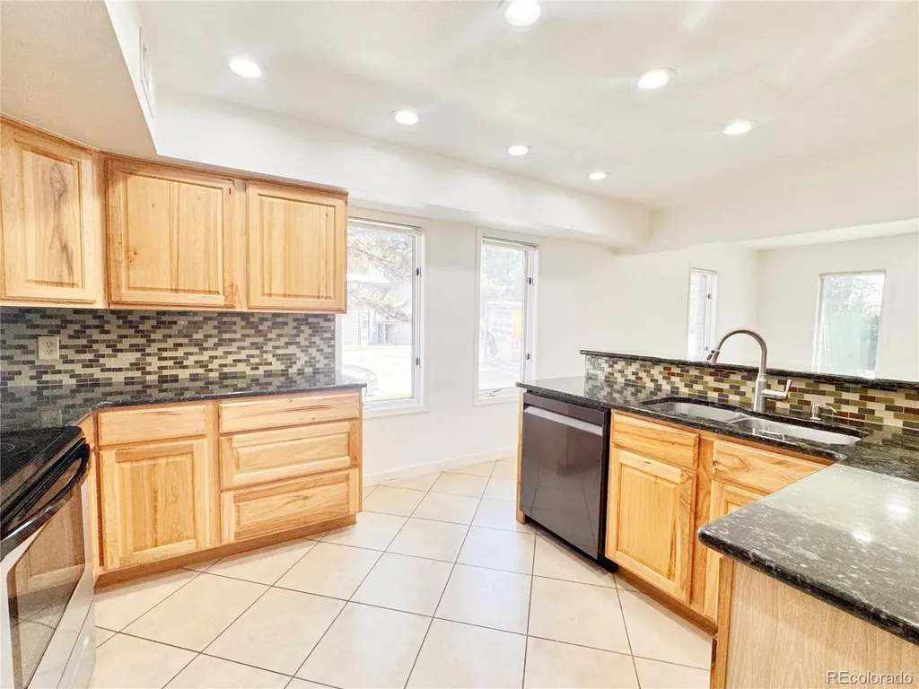 6425 S Dayton Street Englewood CO 80111