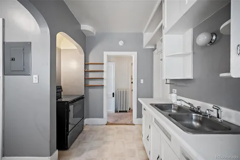 33 W Willamette Avenue Colorado Springs CO 80903