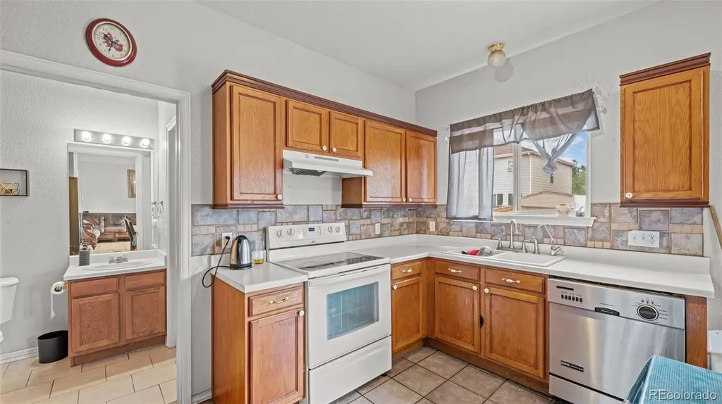 11049 Eagle Creek Parkway Commerce City CO 80022