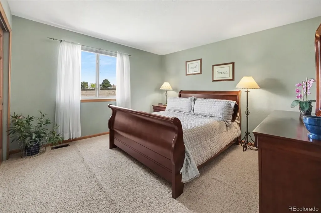 8872 Chestnut Hill Lane Highlands Ranch CO 80130