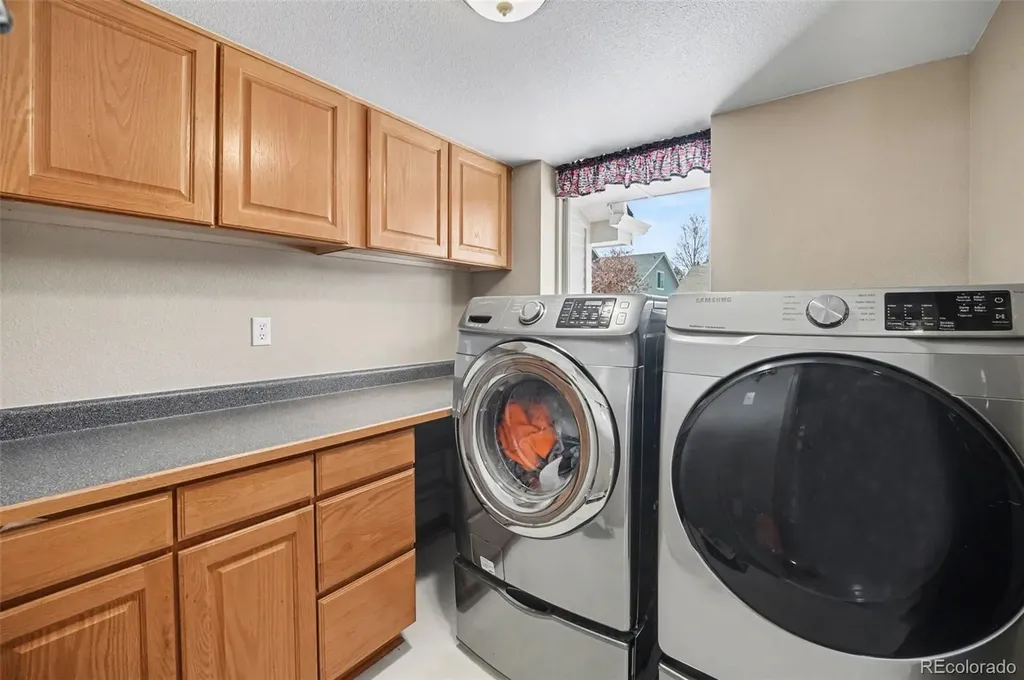8872 Chestnut Hill Lane Highlands Ranch CO 80130