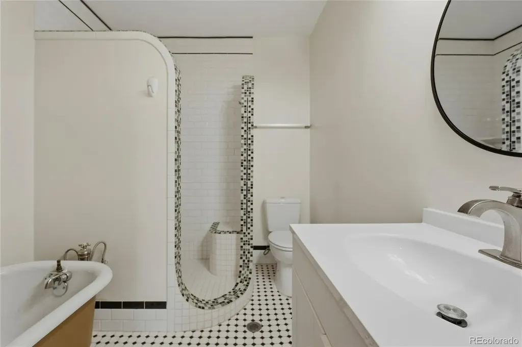 709 E 2nd Trinidad CO 81082