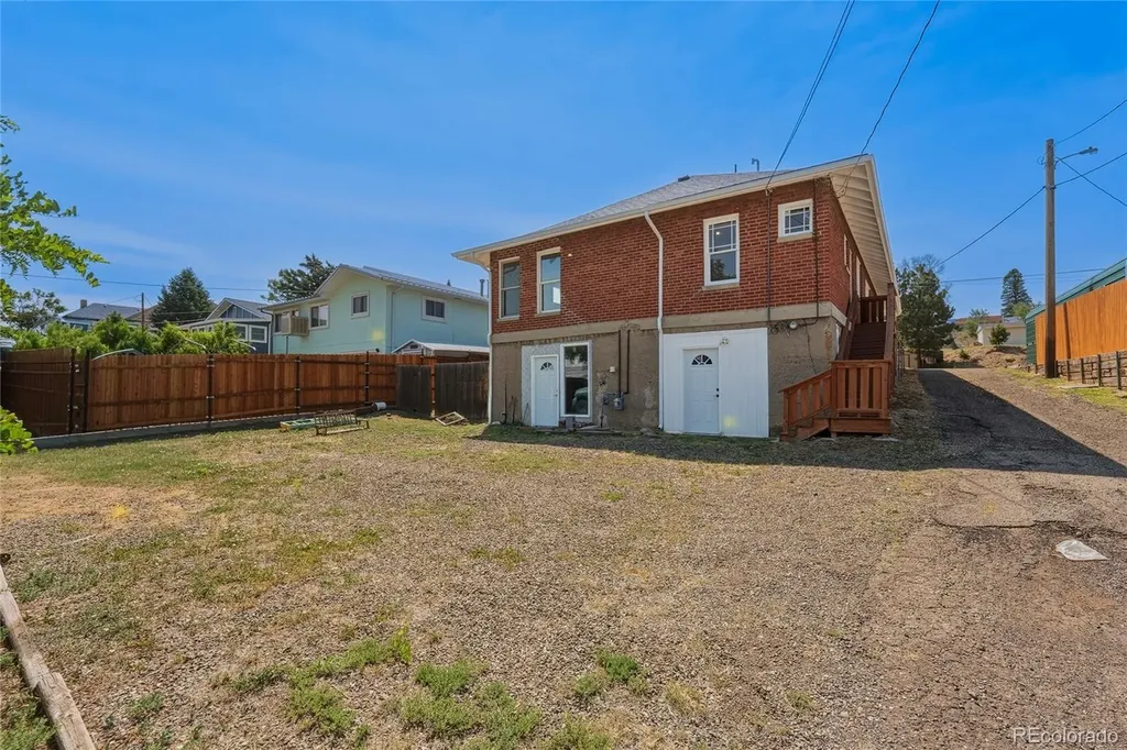 709 E 2nd Trinidad CO 81082