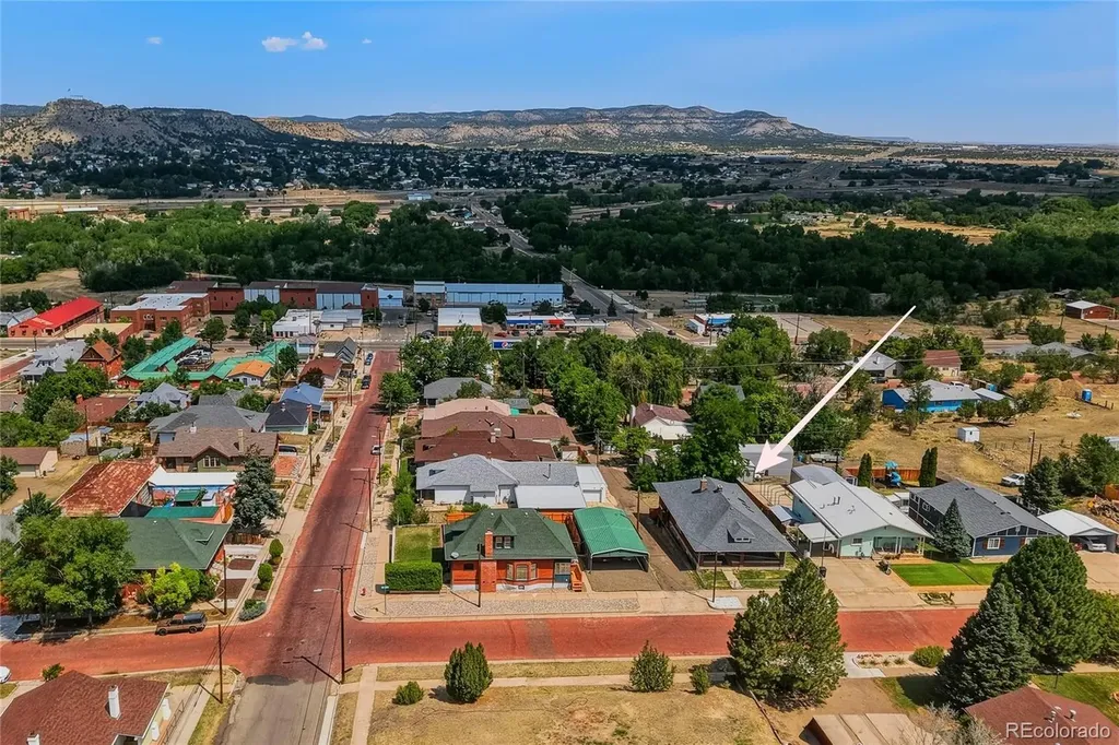 709 E 2nd Trinidad CO 81082