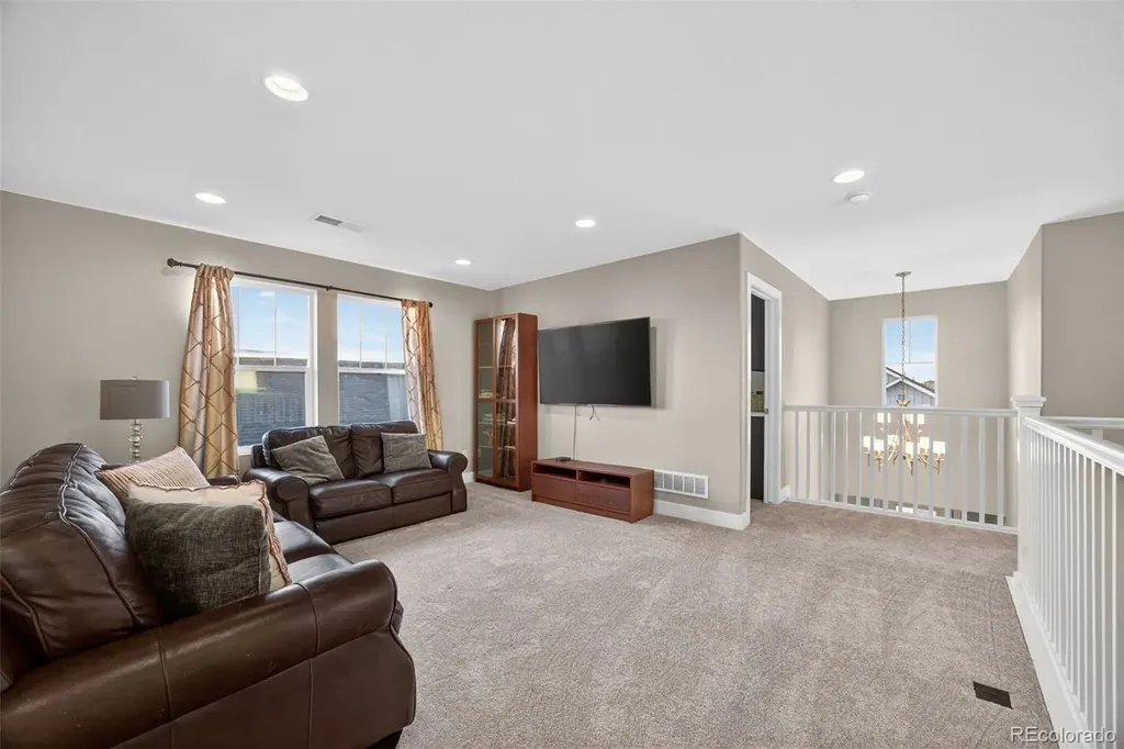 6738 Club Villa Road Parker CO 80134
