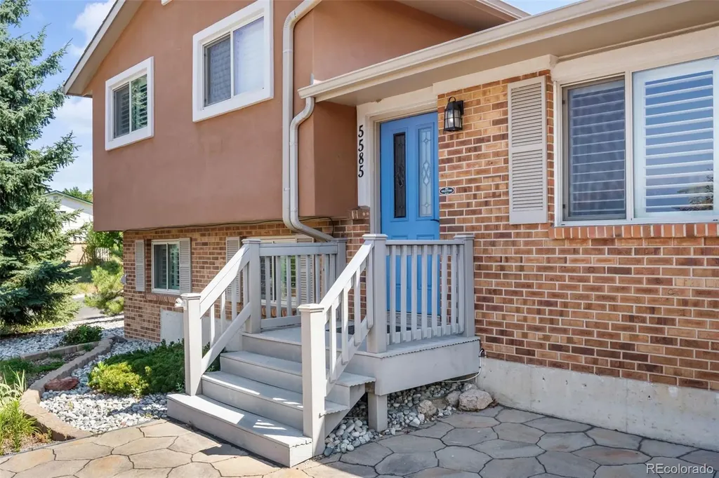 5585 Escondidp Colorado Springs CO 80918