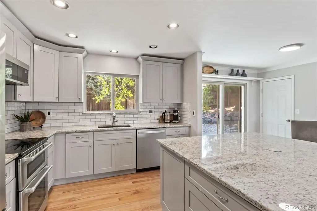 5585 Escondidp Colorado Springs CO 80918