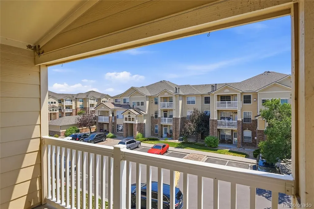 5755 N Genoa Way Aurora CO 80019