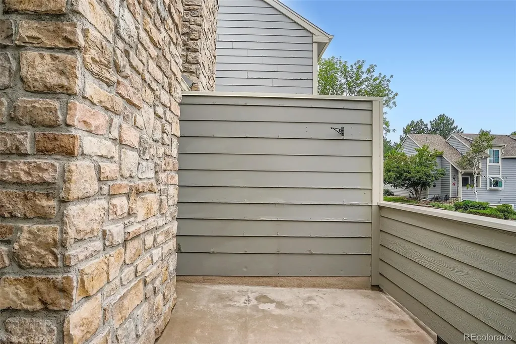 2052 S Worchester Way Aurora CO 80014