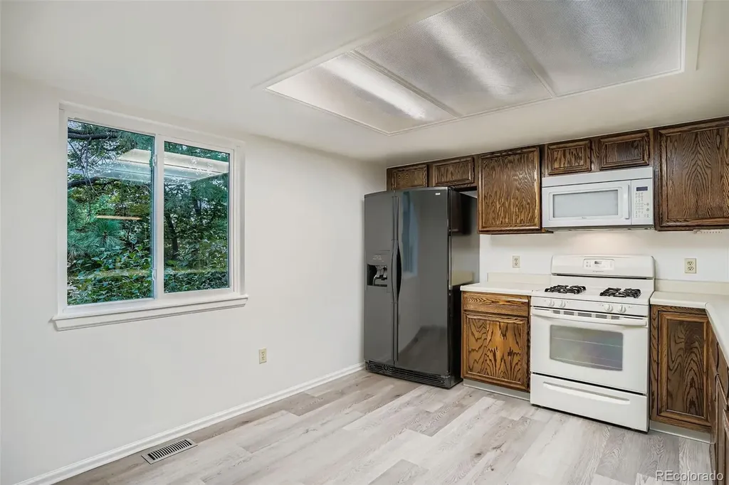 2052 S Worchester Way Aurora CO 80014