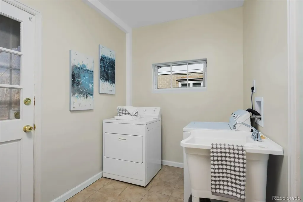3715 Ames Street Wheat Ridge CO 80212