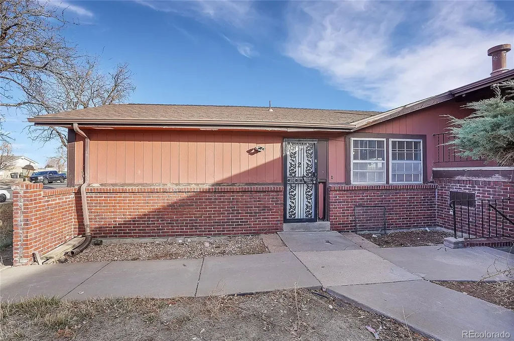 16432 E 13th Place Aurora CO 80011