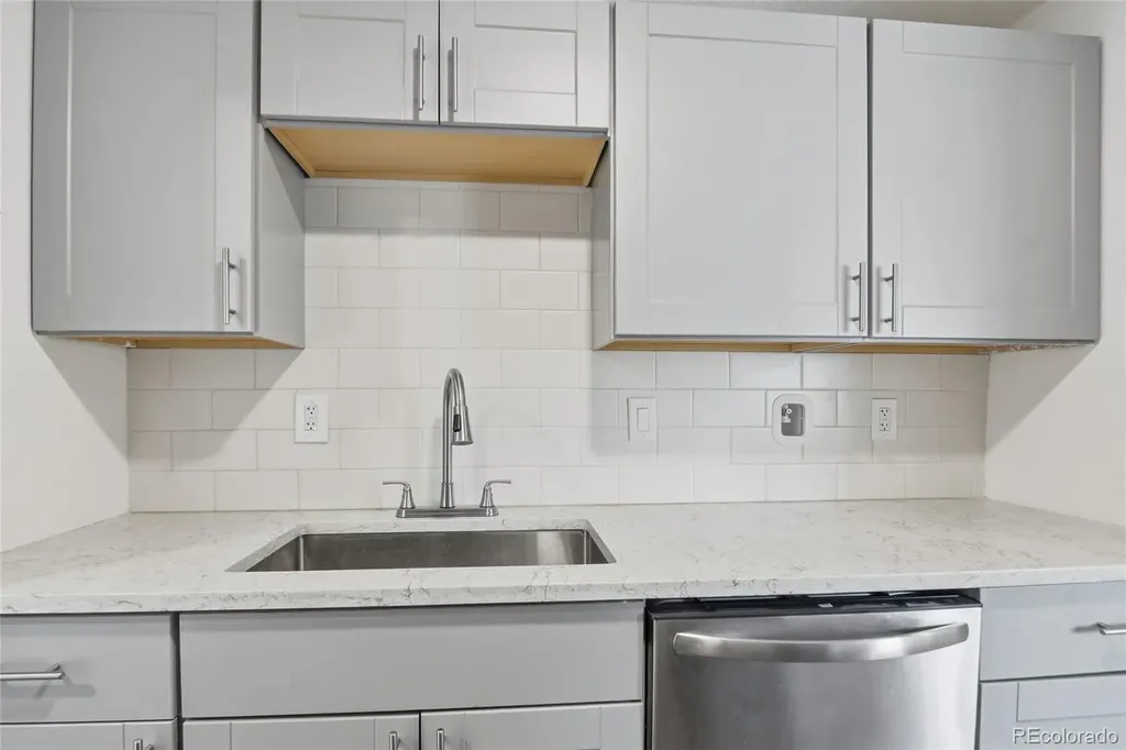 16432 E 13th Place Aurora CO 80011