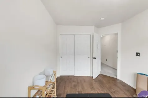 571 S Mobile Place Aurora CO 80017