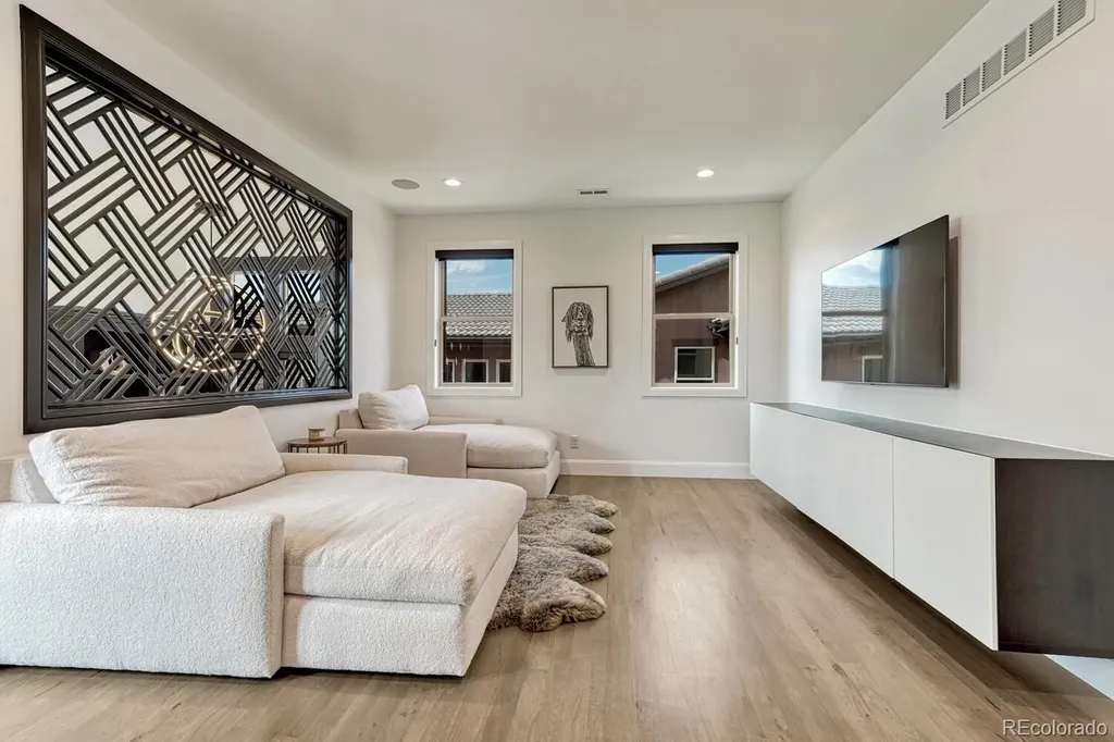 9486 E Winding Hill Avenue Lone Tree CO 80124