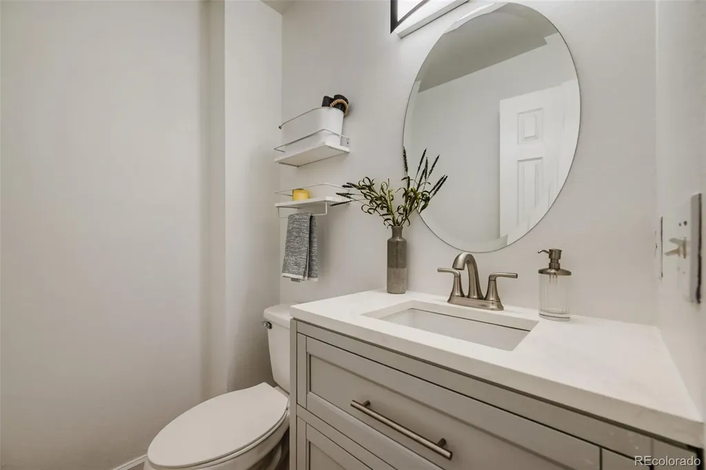 936 Summer Drive Highlands Ranch CO 80126