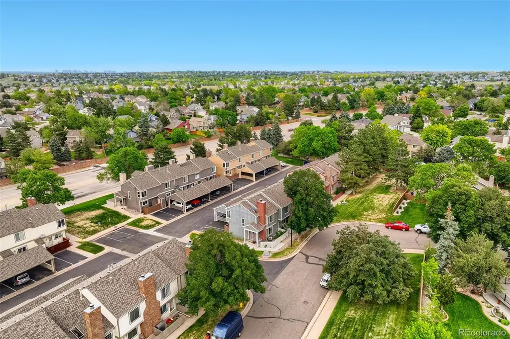 936 Summer Drive Highlands Ranch CO 80126